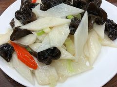 -顶之鲜海鲜餐厅