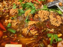 -牟记江湖重庆地标特色菜鱼蛋海鲜羊蝎子(巴南区黑金冠十多年好店)