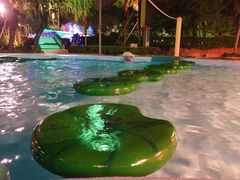 -热带风暴水上乐园