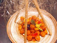 创意鲜果咕噜肉-广州文华东方酒店·江-由辉师傅主理