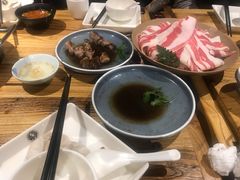 -新大咀港式茶餐厅(宝山万达店)