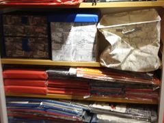 -名创优品(北京新中关购物中心地铁层店)