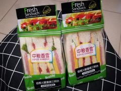 培根火腿重磅三明治-中粮丰通（北京)食品有限公司