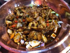 饕餮馋嘴牛蛙-虾弄弄海派小龙虾·牛羊蝎子火锅