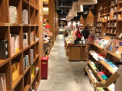 -百新书局(尚悦湾店)
