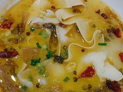 -小六鱼你.下饭酸菜鱼(益田假日广场店)