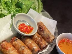-大头虾越式风味餐厅(光明广场店)