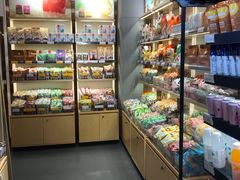 面包甜点陈列柜-良品铺子(白云新世界店)