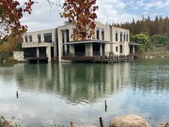 -上海怡沁园度假酒店
