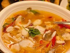 泰式香草酸辣汤浸鱼-Thai Alley泰爱里(二沙岛店)