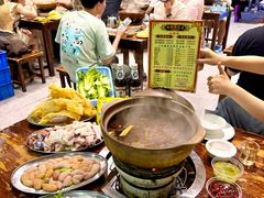 -威邵鸡煲(西华路总店)