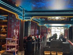 -屋有岛沉浸游戏旗舰店(中山公园店)