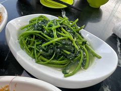 -小海豚•老字号海鲜餐厅(天涯店)