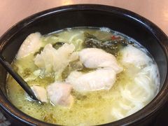 -灵芝妹子海鲜米线(瓦房店新玛特店)