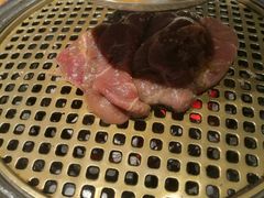 -唯成•韩国炭火烤肉 유성고기