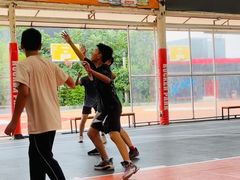 -洛克公园·篮球·足球·羽毛球(莘庄店)