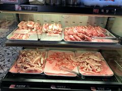 -江南猪肉商会无限续吃(弘大店)