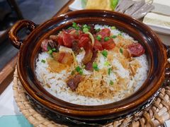 特色腊味煲仔饭-百年果林椰子鸡(中洲店)