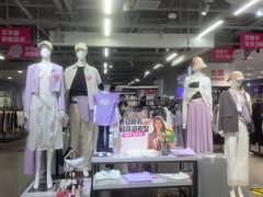-唯品会(北京国瑞城店)