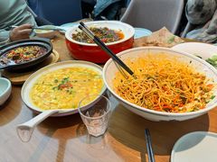 -有红鸡毛店·川菜(建设路店)