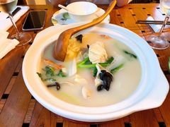 蛋饺时蔬海鲜煲-宁波柏悦酒店·钱湖渔港