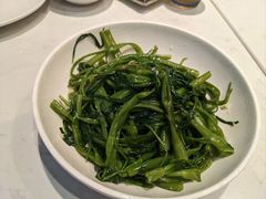 蒜蓉炒通心菜-美奈小馆·越南料理(中航城君尚购物中心店)