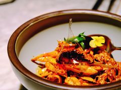 敲糖棒棒鸡-辛香汇·现炒川菜(淮海路百盛店)