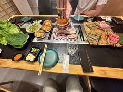 -臻牛烤肉