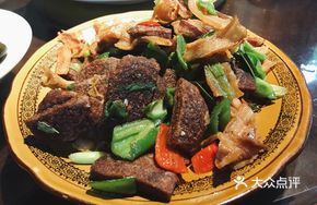 Sorghum Dumpling Stir-Fried with Preserved Pork