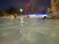 夜场泳池-欢乐水魔方水世界