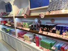 店内环境-4iNLOOK美瞳店(龙之梦购物中心虹口店)