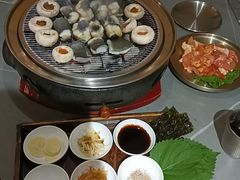 -围炉肉舍•炭烤活鳗•丹东海鲜烤肉(步行街店)