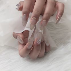 -七彩虹美甲美睫 半永久