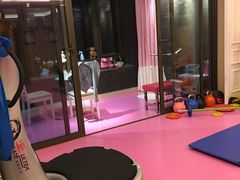 -思迈威健身(积玉桥万达店)