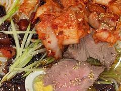 -七甲山烤肉(长白山奇石山珍根艺一条街店)