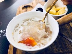 鲜奶雪耳炖木瓜-炖物24章·顺时轻养茶(杭州大厦店)