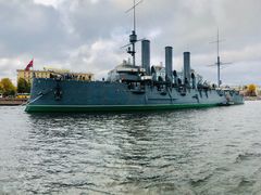 -阿芙乐尔号巡洋舰