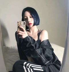 -AYO SALON
