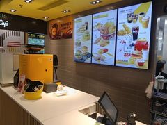 -麦当劳(轻轨曹杨路店)