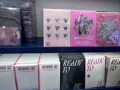 -一直娱POP研究所(万象城店)