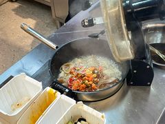 -洪霞餐馆·川菜·鲜货现炒(两江春城店)