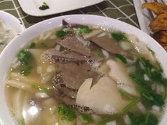 -巴扎美食·新疆菜·西域歌舞表演餐厅(新疆大厦店)