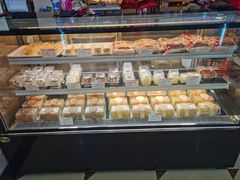 -红宝石·鲜奶小方·海派西点房(金杨店)