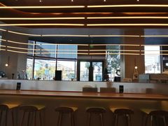 -星巴克臻选(上海虹桥新天地三店)