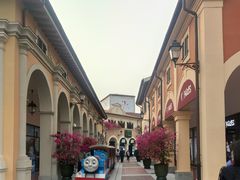 -佛罗伦萨小镇广佛名品奥特莱斯(疏港路店)