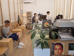 -Onirii Coffee(长乐路店)