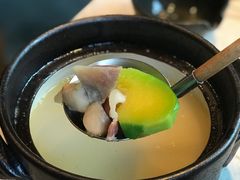 腊肉汤炖姜柄瓜和芋头-半山腰·云南菜(侨福芳草地店)