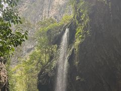 -龙水峡地缝景区
