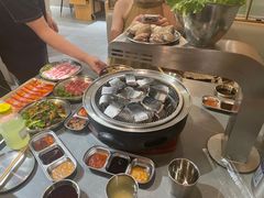 -围炉肉舍丹东海鲜烤肉·烤活鳗(步行街店)