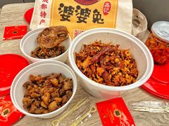 -鑫记婆婆兔·成都特产·兔头手撕兔(太古里店)